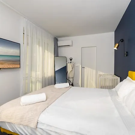 Arena Mall Galleria View And Securities Parking2 Apartment Burgas