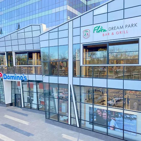Arena Mall Galleria View And Securities Parking2 Apartman Burgasz