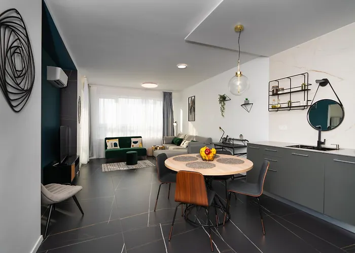 Arena Mall Galleria View And Securities Parking2 *