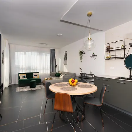 Arena Mall Galleria View And Securities Parking2 Apartmán *