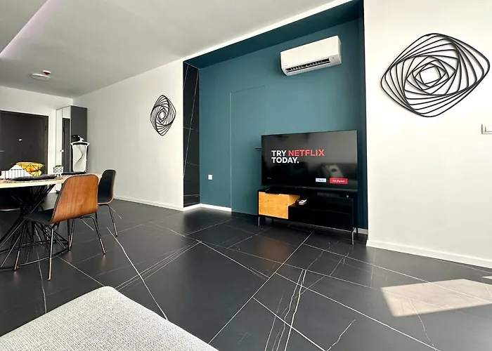 Arena Mall Galleria View And Securities Parking2 *