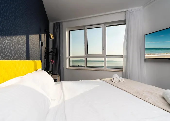 Arena Mall Galleria View And Securities Parking2 Burgas City