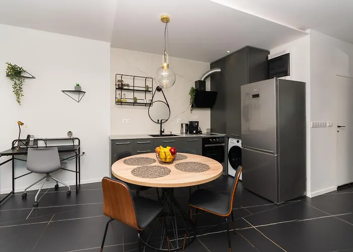 Arena Mall Galleria View And Securities Parking2 Appartement