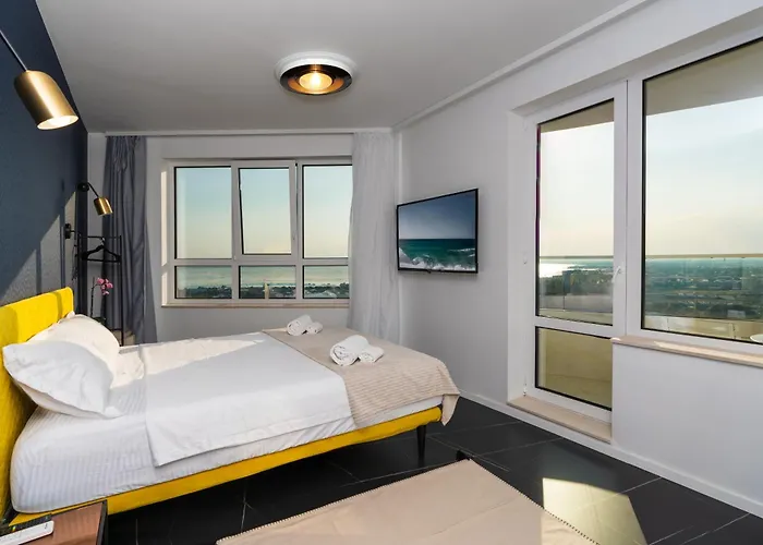 Arena Mall Galleria View And Securities Parking2 Appartement Burgas